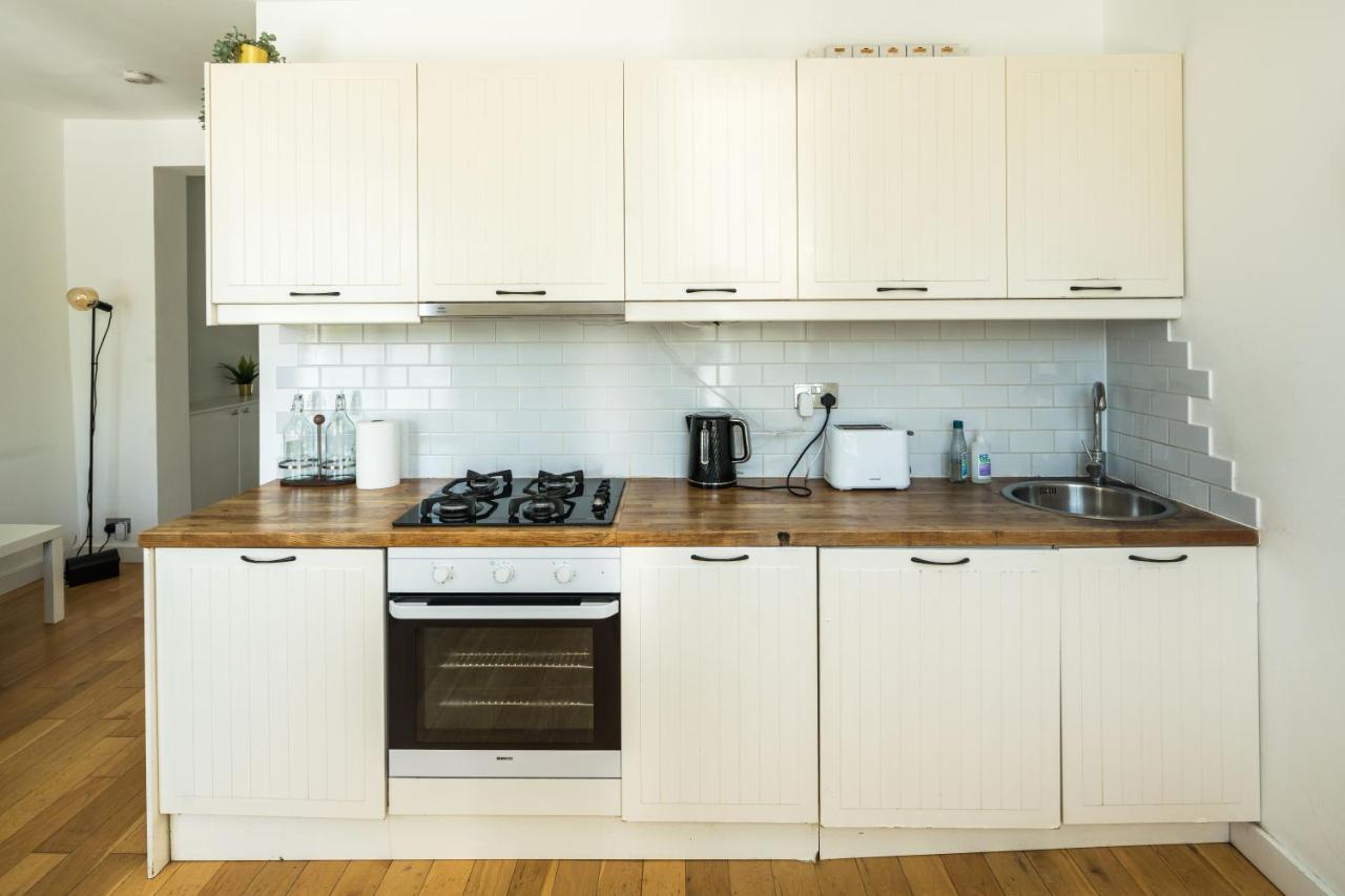 1 Bedroom Notting Hill London Exterior photo